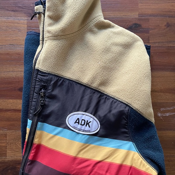 Locale Lake Placid Adirondacks stripe Fleece Jacket Pullover - Picture 6 of 6